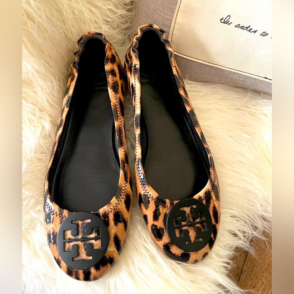 Tori Burch Minnie Travel Animal Print Patent Leather Ballet Flat Shoes Size 8M